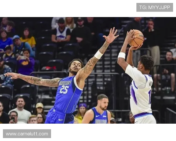 原创15投4中陷入挣扎！弗拉格暴露体能短板 糟糕的三分投射成最大掣肘